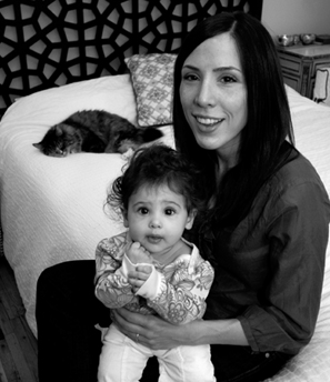 Onetime magazine editor Camille Noe Pagán makes more money as a freelance writer and can spend more time with her daughter.